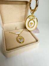 Load image into Gallery viewer, Love Struck ID Tag