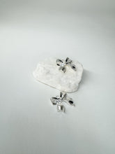 Load image into Gallery viewer, Sleek Bow Charm