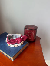 Load image into Gallery viewer, Nodo Neckerchief in Merlot/Grey Houndstooth