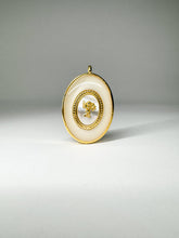 Load image into Gallery viewer, Love Struck ID Tag