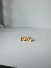 Load image into Gallery viewer, Mirelle Stud earrings