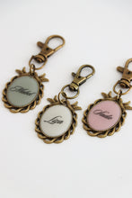 Load image into Gallery viewer, Alouette