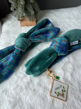Load image into Gallery viewer, Nodo Neckerchief in Velvet Pine/Navy Tartan
