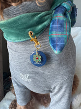 Load image into Gallery viewer, Nodo Neckerchief in Velvet Pine/Navy Tartan