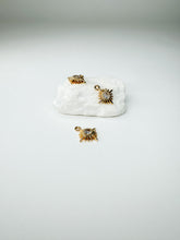 Load image into Gallery viewer, Sterling Solitaire Charm