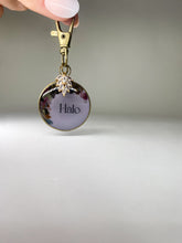 Load image into Gallery viewer, CZ Thick Leaf Charm