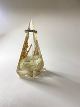 Load image into Gallery viewer, Custom Resin Ring Holder