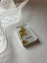 Load image into Gallery viewer, Custom Keepsake Keychain