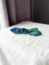 Load image into Gallery viewer, Nodo Neckerchief in Velvet Pine/Navy Tartan

