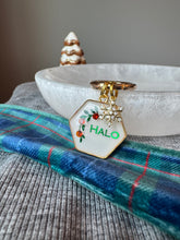 Load image into Gallery viewer, Nodo Neckerchief in Velvet Pine/Navy Tartan
