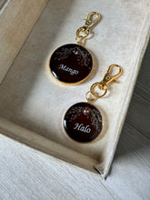 Load image into Gallery viewer, Autumn Lustre ID tag
