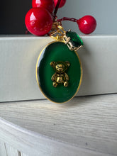 Load image into Gallery viewer, Bramble Oval Bear Tag
